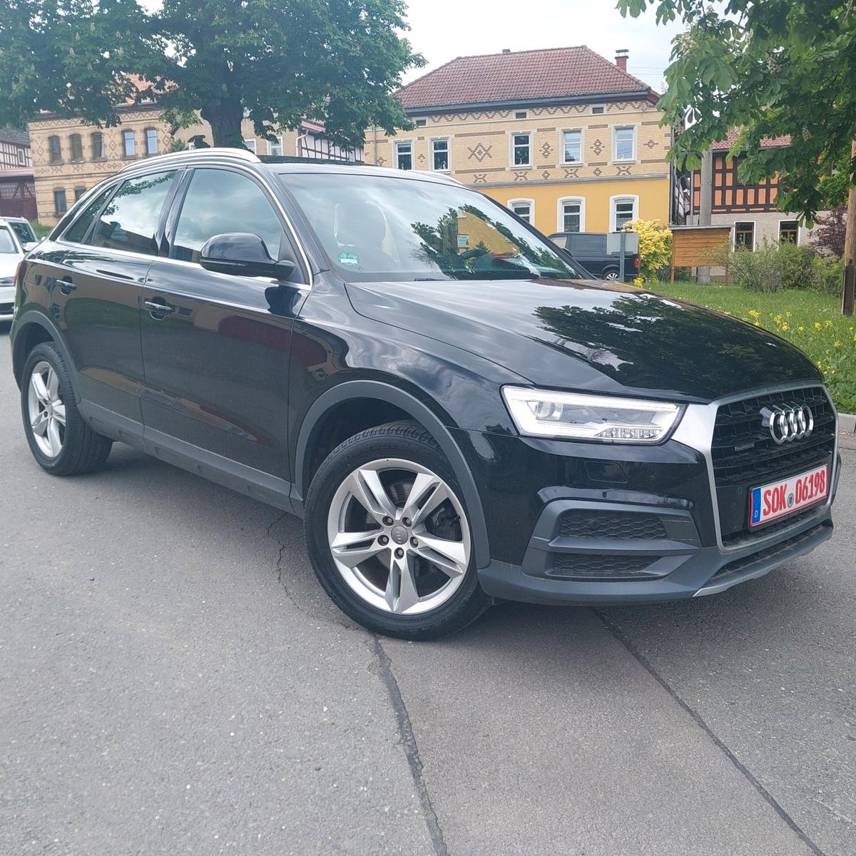 Audi Q3  quattro Exclusive Line