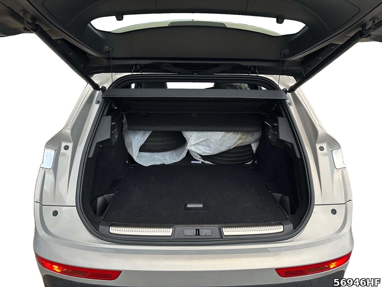 Fahrzeugabbildung DS Automobiles DS7 Hybrid 4x2, Rivoli