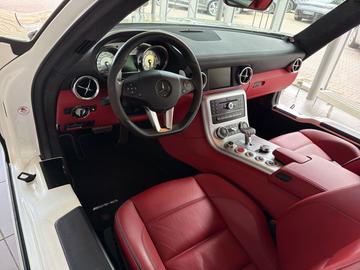 2010 Mercedes-BENZ SLS AMG 缩略图 11