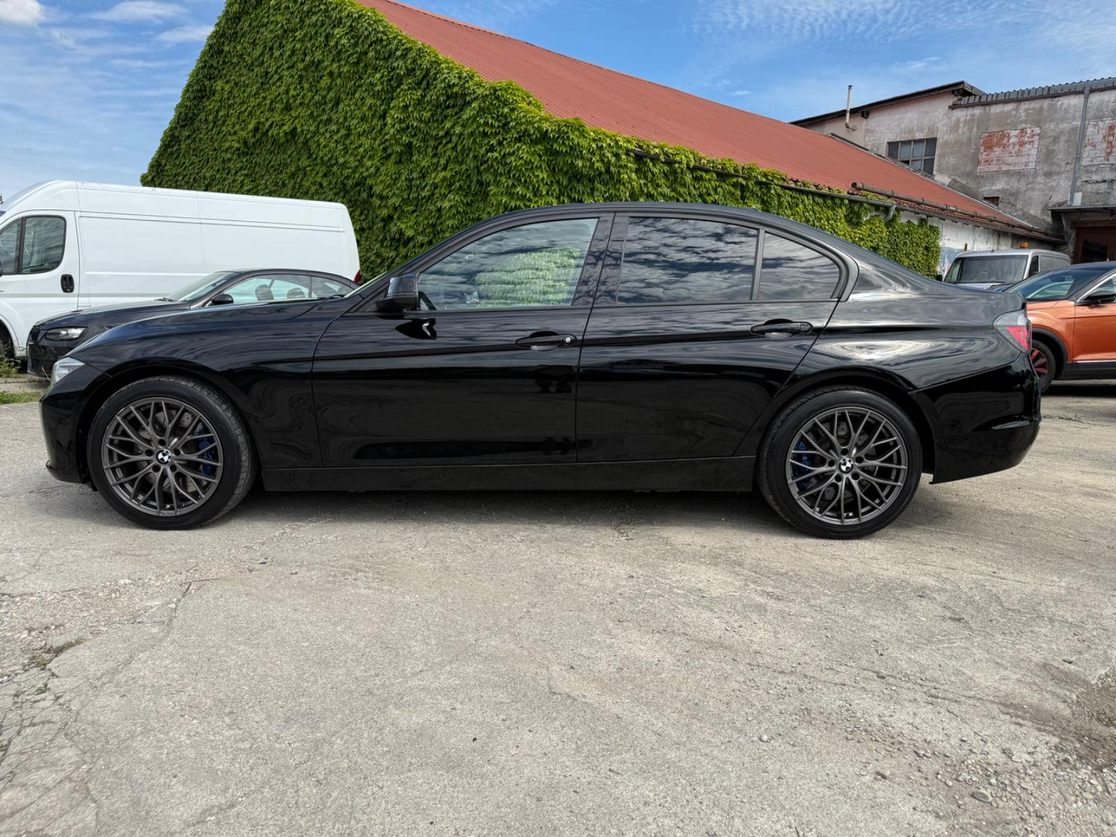 BMW 335i xDrive Sport Line | 306 ch | BVA | Harman Kardon | GPS Professional | Phares bi-xénon | Sièges chauffants