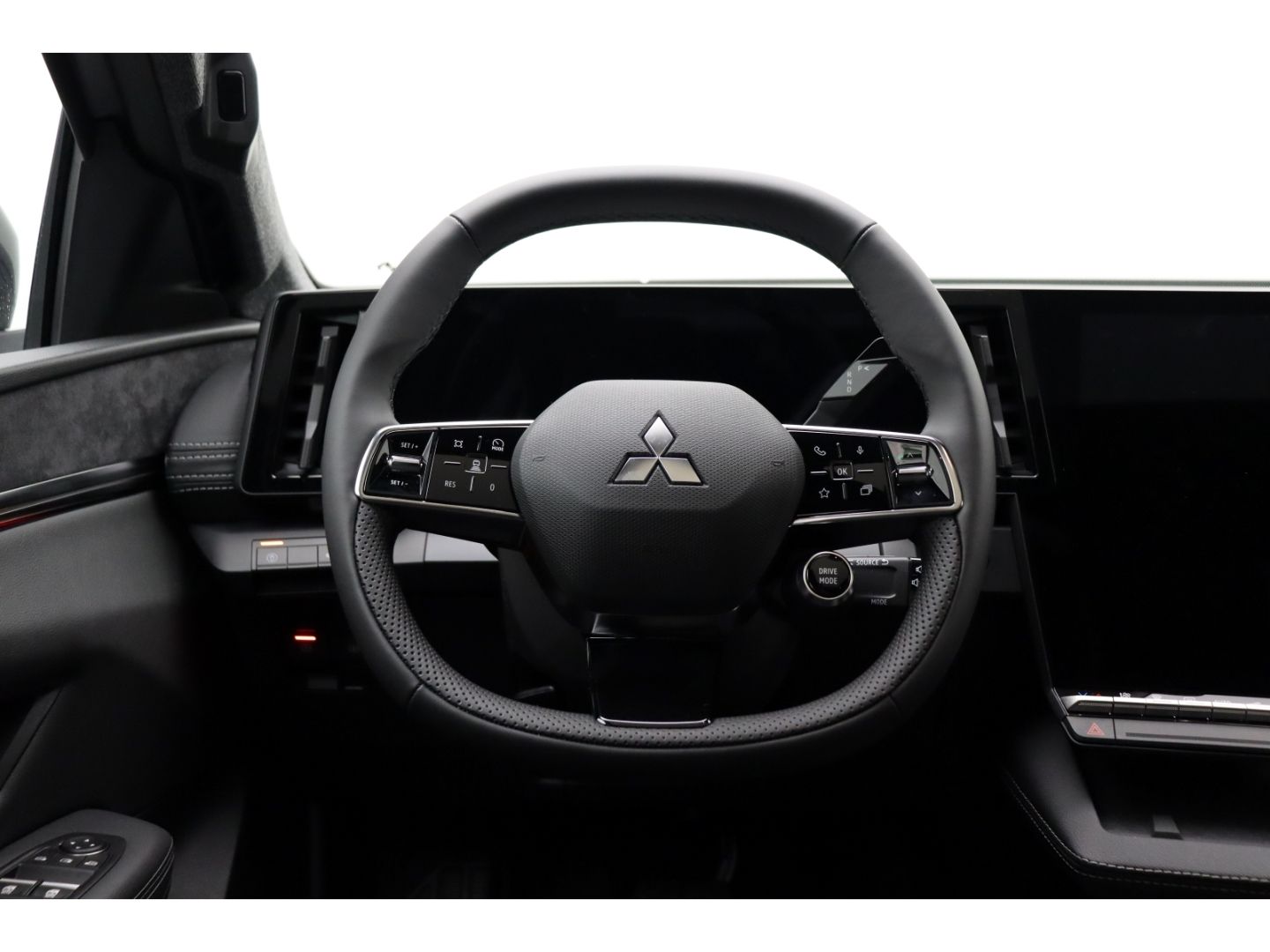 Fahrzeugabbildung Mitsubishi Eclipse Cross Diamant Top Luxury 11 KW Panorama
