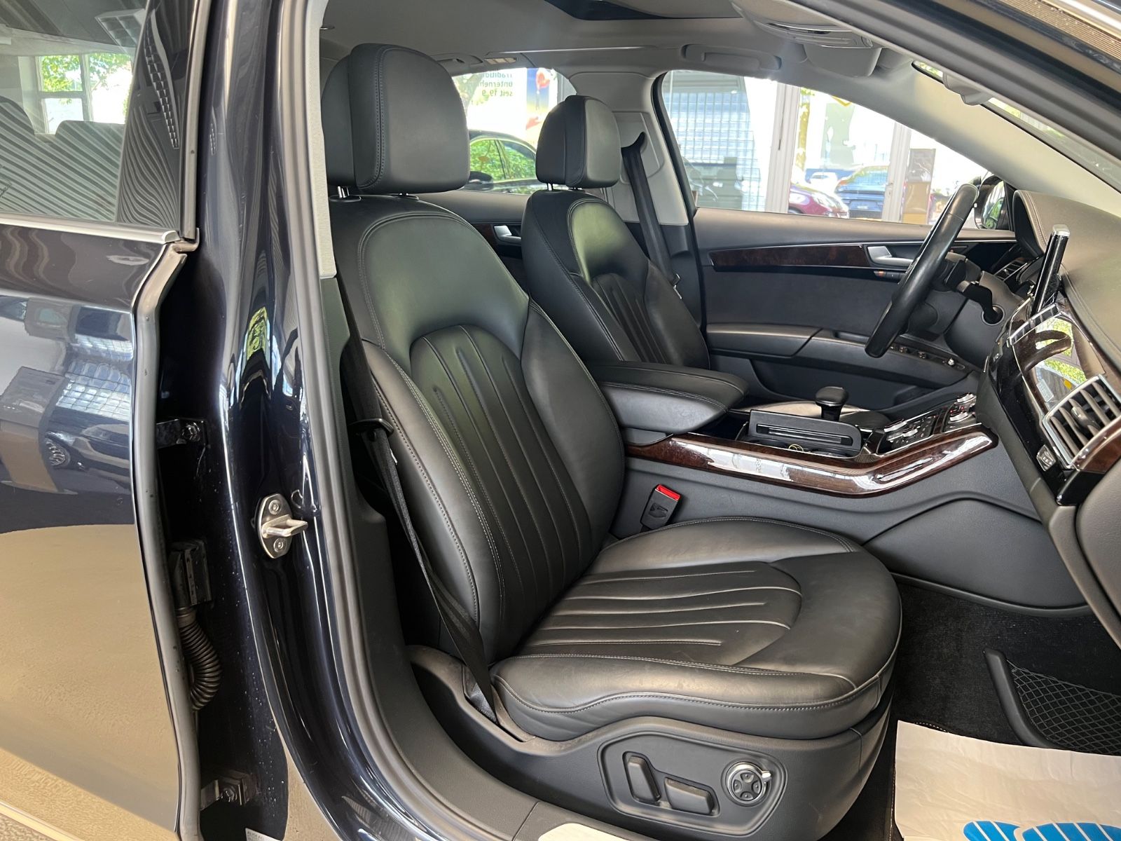 Fahrzeugabbildung Audi A8 3.0 TDI quattro * 20 S LINE ALUFELGEN *