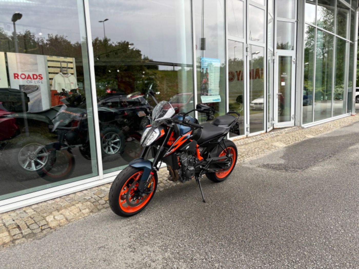 Fahrzeugabbildung KTM 890 Duke R, IX Race Auspuff, Tempomat, Techpack,