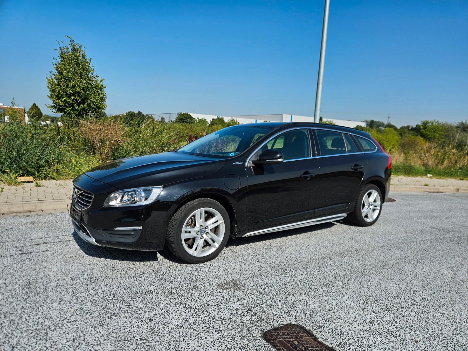 Volvo V60 Kombi Momentum AWD Plug in Hybrid