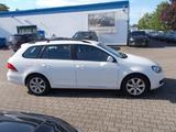 Volkswagen Golf VI Variant 1.6 TDi, AHK, Navi, Climatronic - Volkswagen Golf aus 2012: TDI