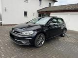 Volkswagen Golf VII 1.6 TDI ActiveInfo Pano LED R-line 18" - Volkswagen Golf: 6r Line
