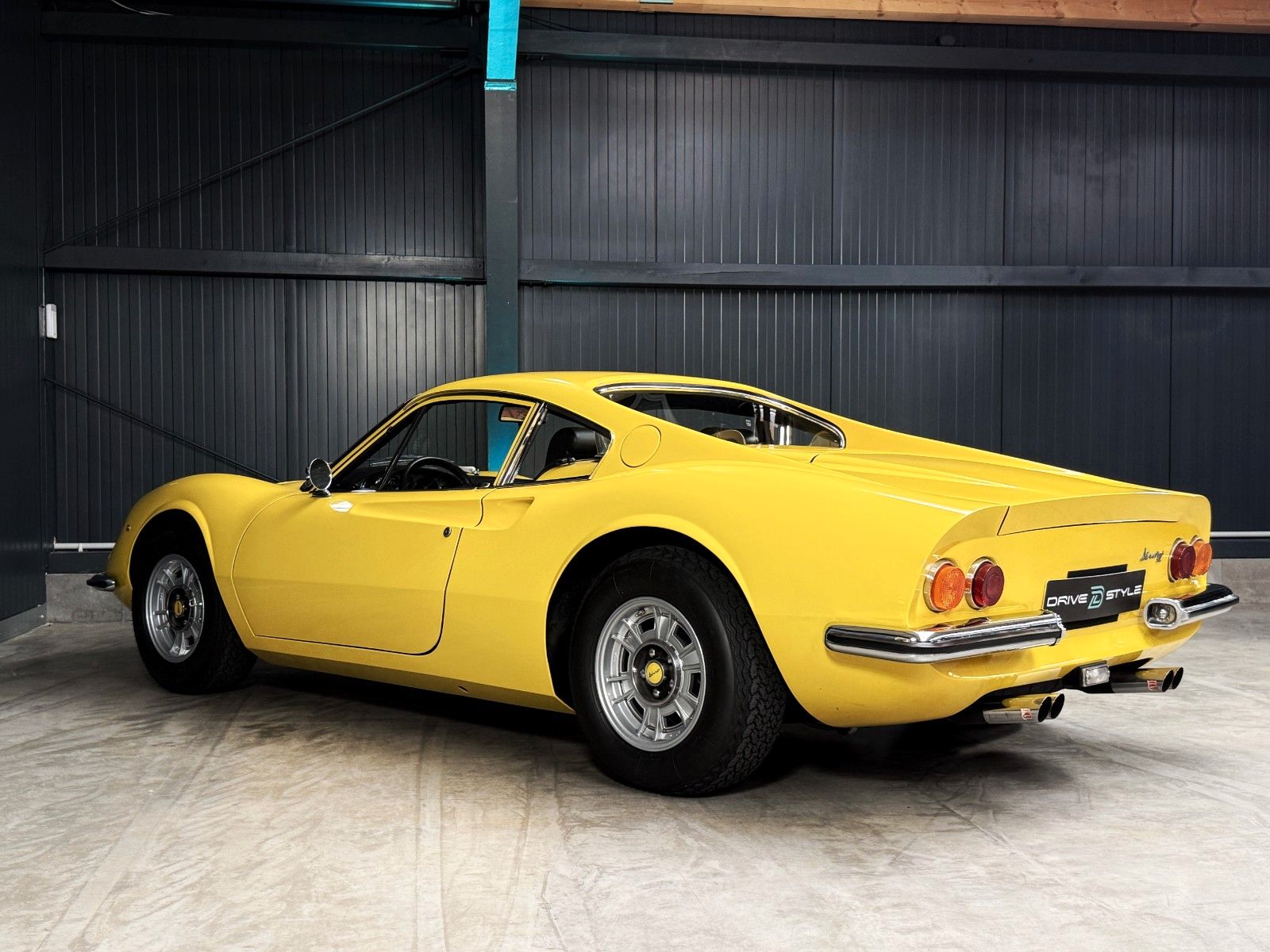 Fahrzeugabbildung Ferrari Dino 246 GT + Giallo Fly + Vollrest. + Zustand 1