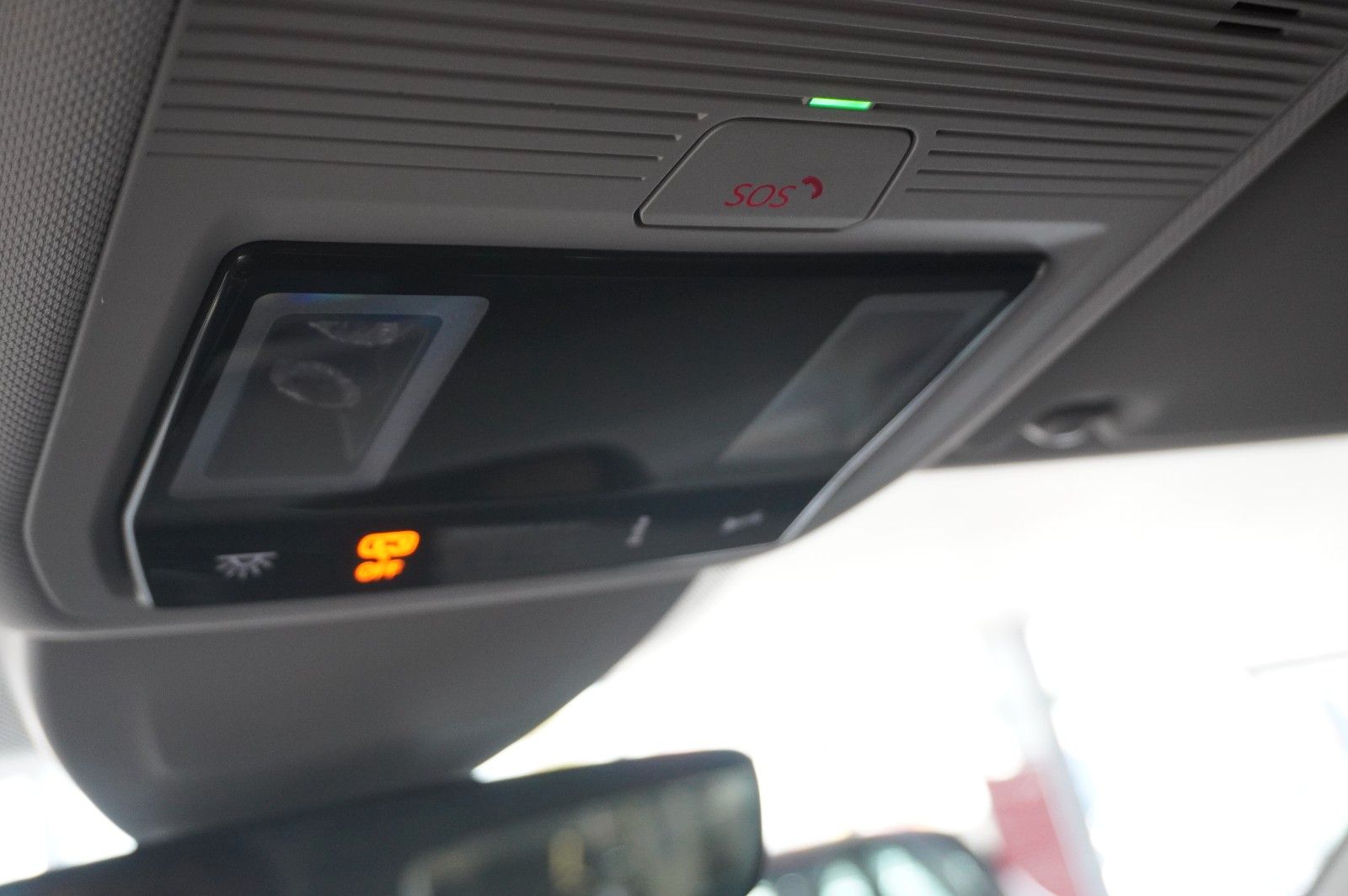 Fahrzeugabbildung Volkswagen Golf VIII Variant 2.0 TDI LIFE NAVI/LED/KAMERA