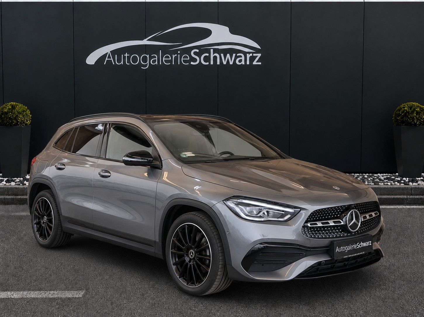 Mercedes-Benz GLA 250e AMG 20" NIGHT AMBI PANO HEAD-UP DIS KAM imagem 3