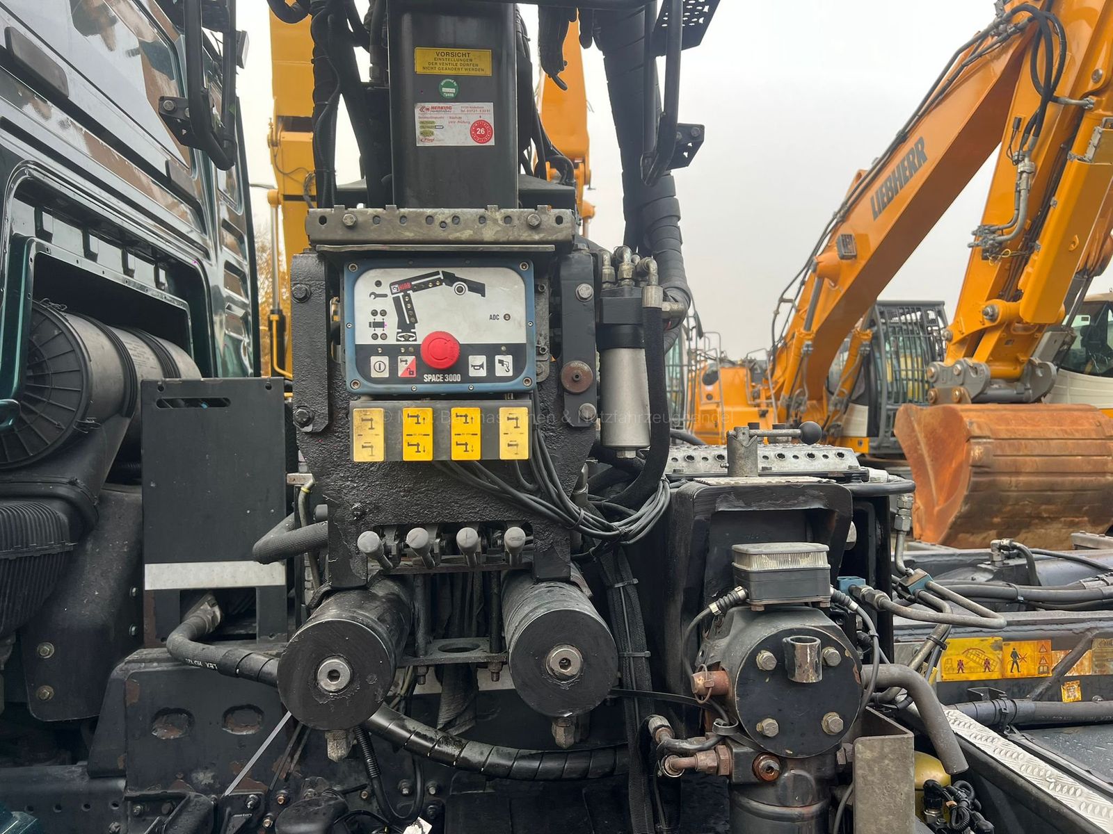 Fahrzeugabbildung MAN MAN TGS 26.500 / TÜV NEU