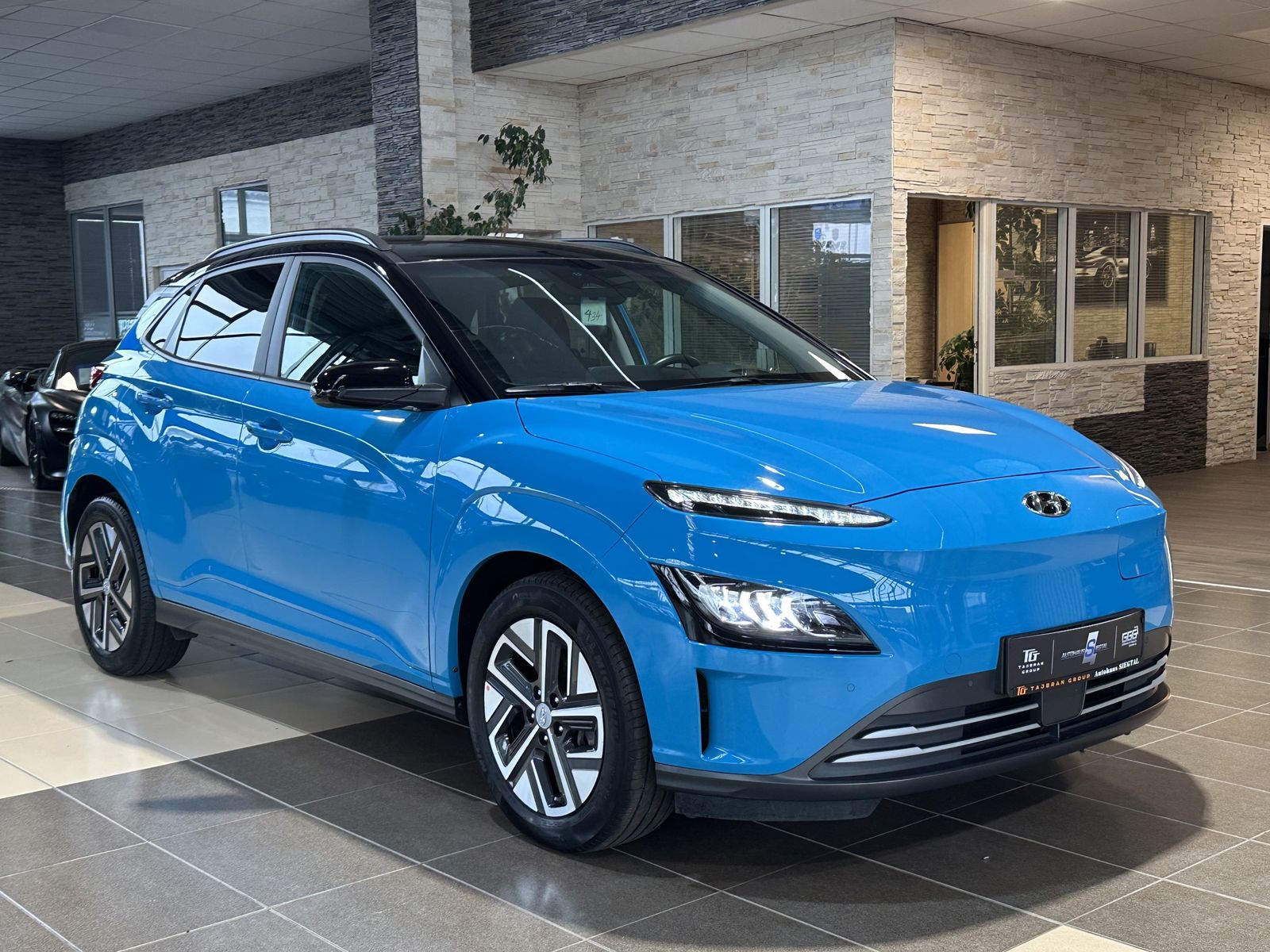 Hyundai Kona Trend R.Cam Navi Krell HUD ACC LED SHZ 