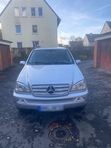 Mercedes-Benz ML 270cdi *vollaustattung* v...