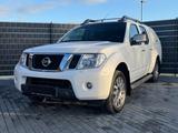 Nissan Navara King Cab 4X4*AUTOMATIK*CAM*SHD*AHK* - Nissan Navara in Stuttgart