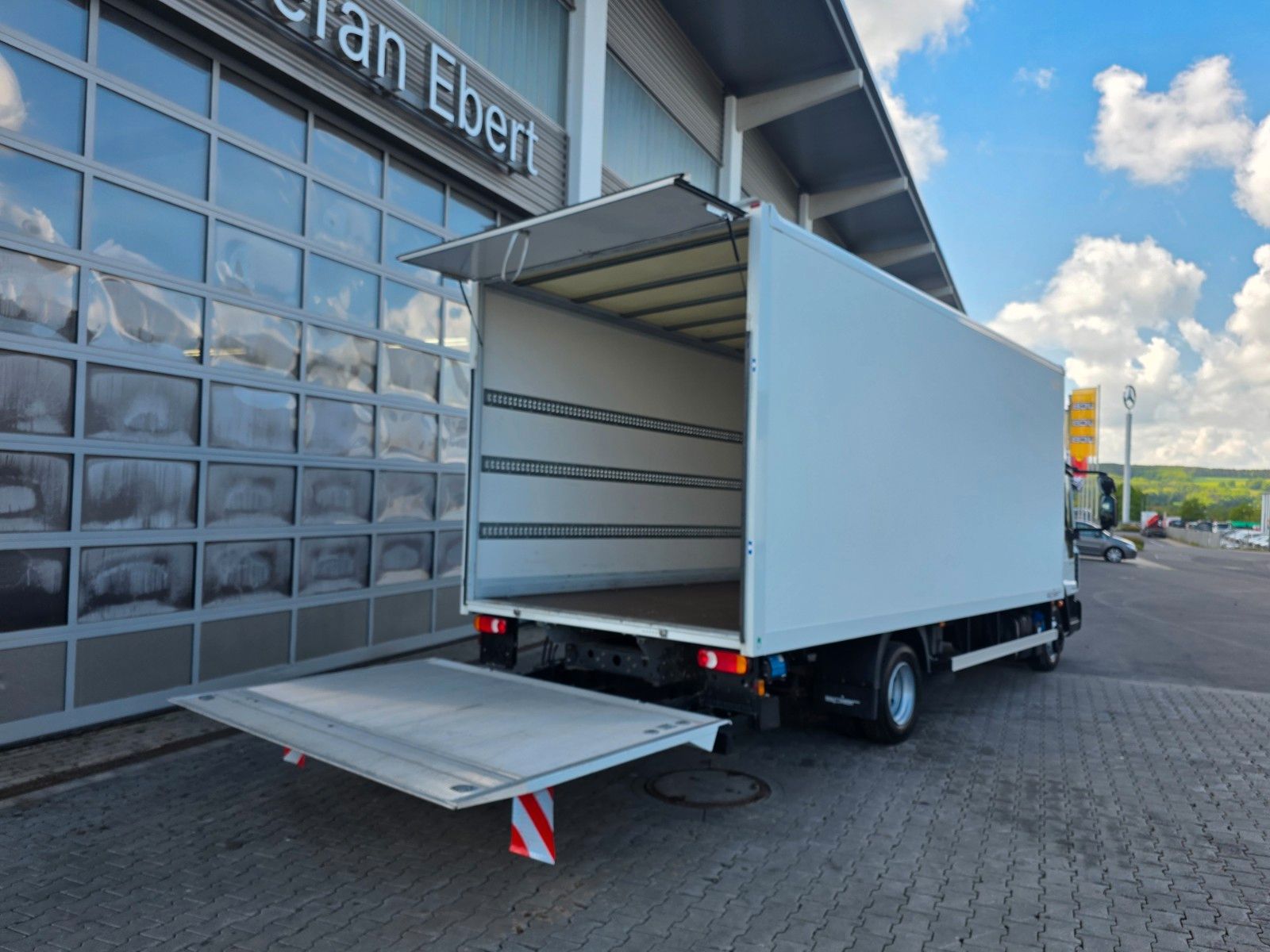 Fahrzeugabbildung Iveco Eurocargo ML75E16 LBW 1.000kg Klima Schalter