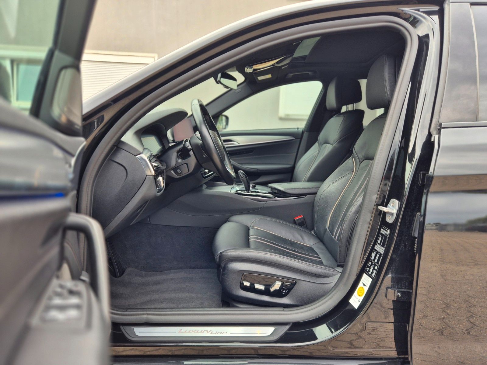 BMW 540i xDrive Limousine Luxury Line LED/ HUD/ ACC foto 14