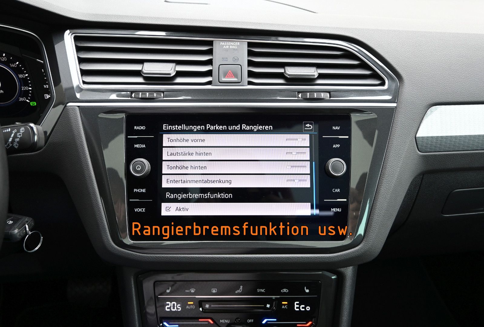 Fahrzeugabbildung Volkswagen Tiguan 1.4 eHybrid DSG Life °ACC°AHK°PANO°KAMERA