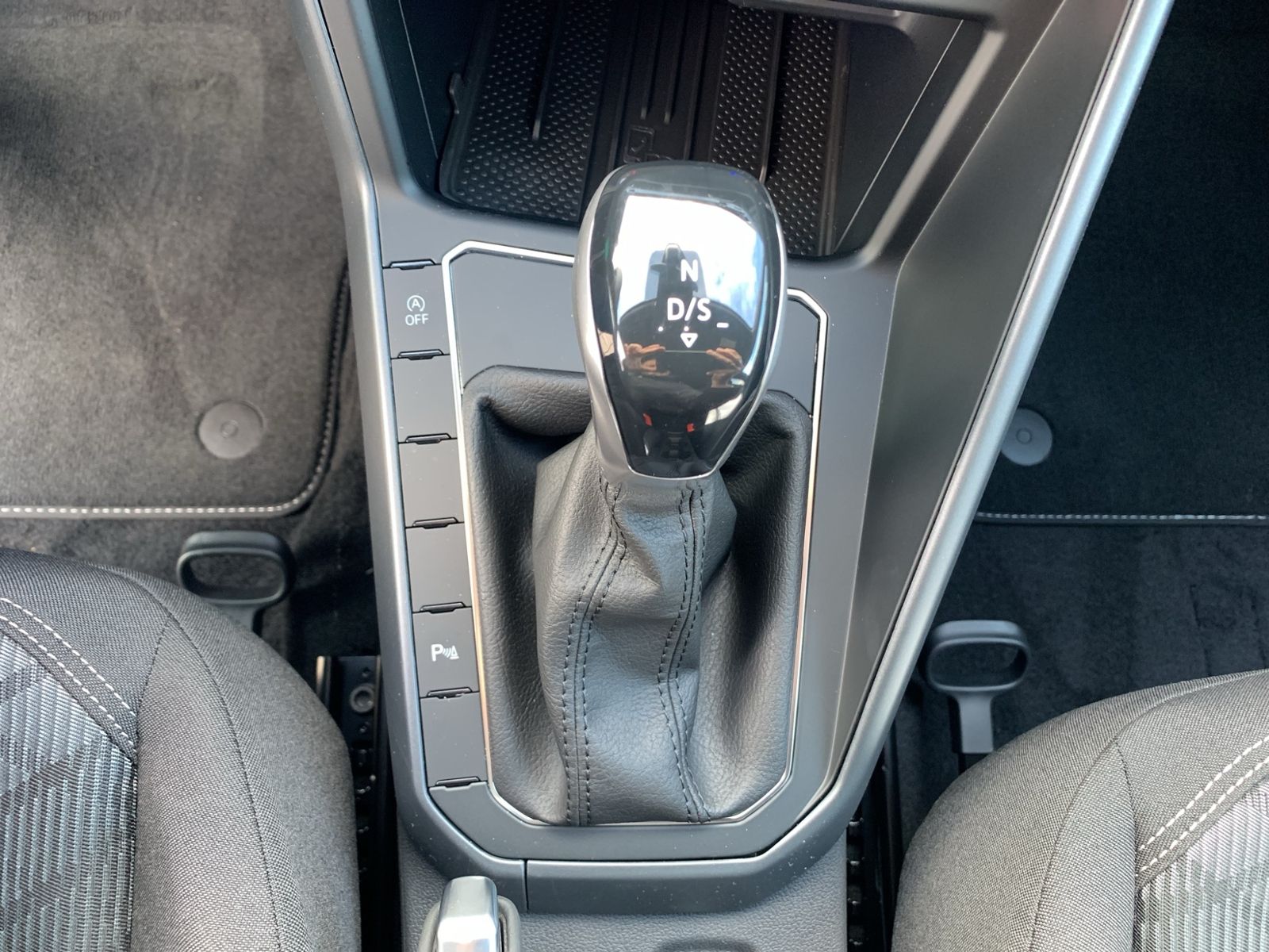 Taigo 1.0 TSI R-Line, Black Style, IQ.Drive, Dis