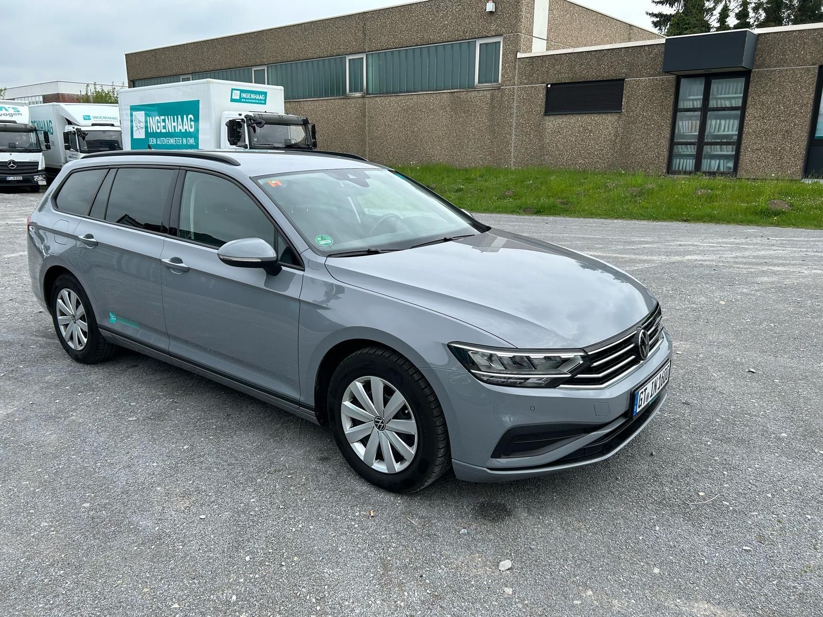 Fahrzeugabbildung Volkswagen Passat Variant 1.5 TSI Buisness  DSG Navi AHK