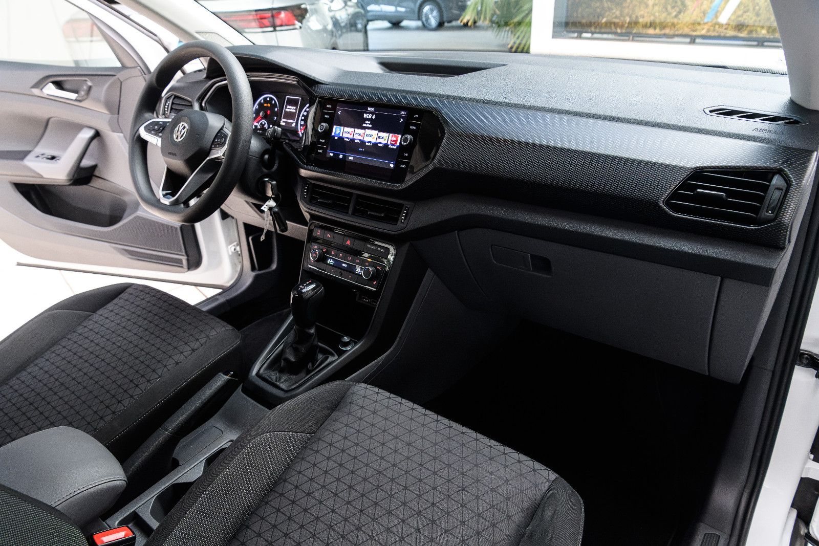 Fahrzeugabbildung Volkswagen T-Cross 1,0 DSG Life+ ACC+Kamera+Bluetooth