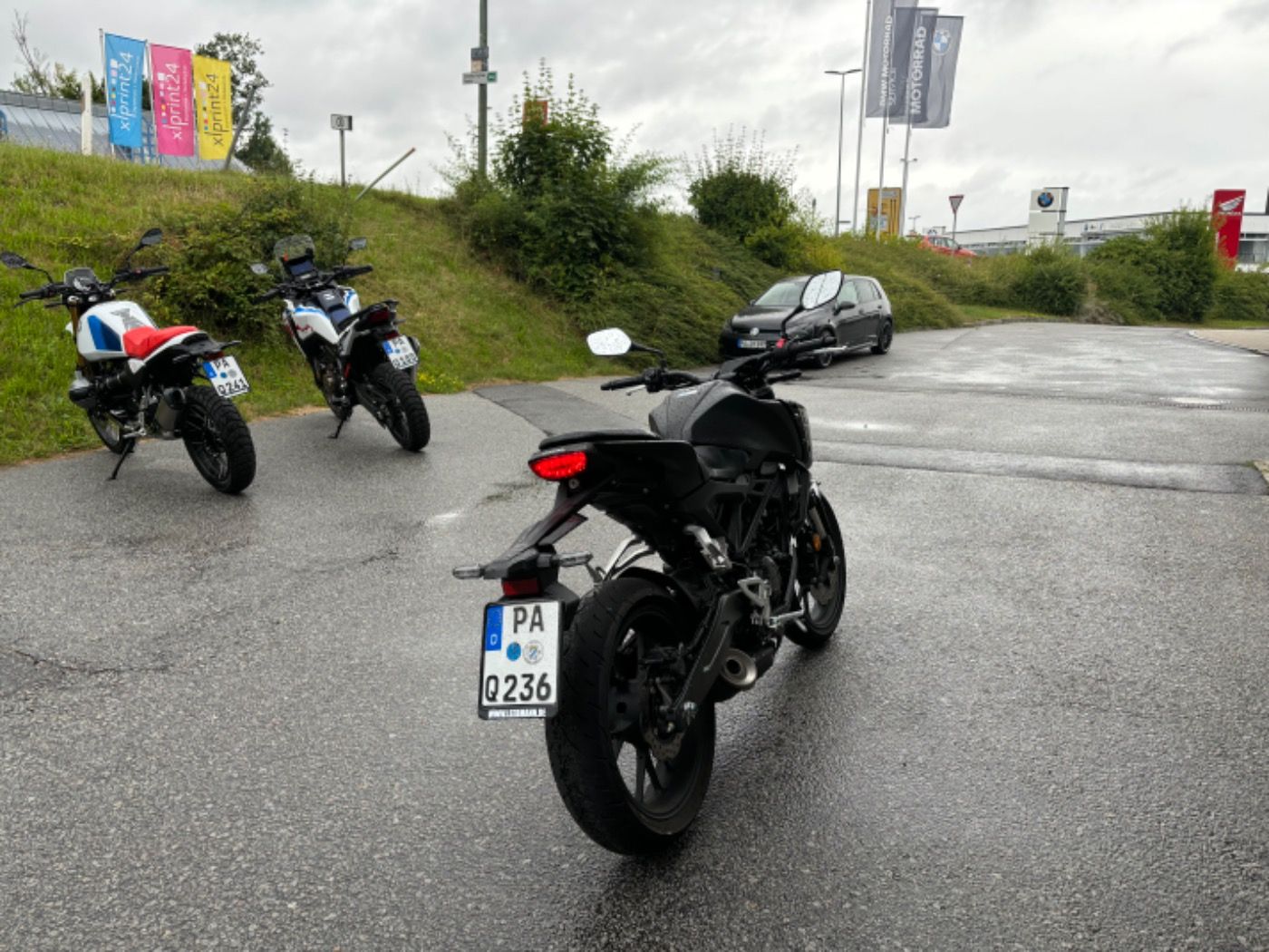 Fahrzeugabbildung Honda CB 125 R 2025