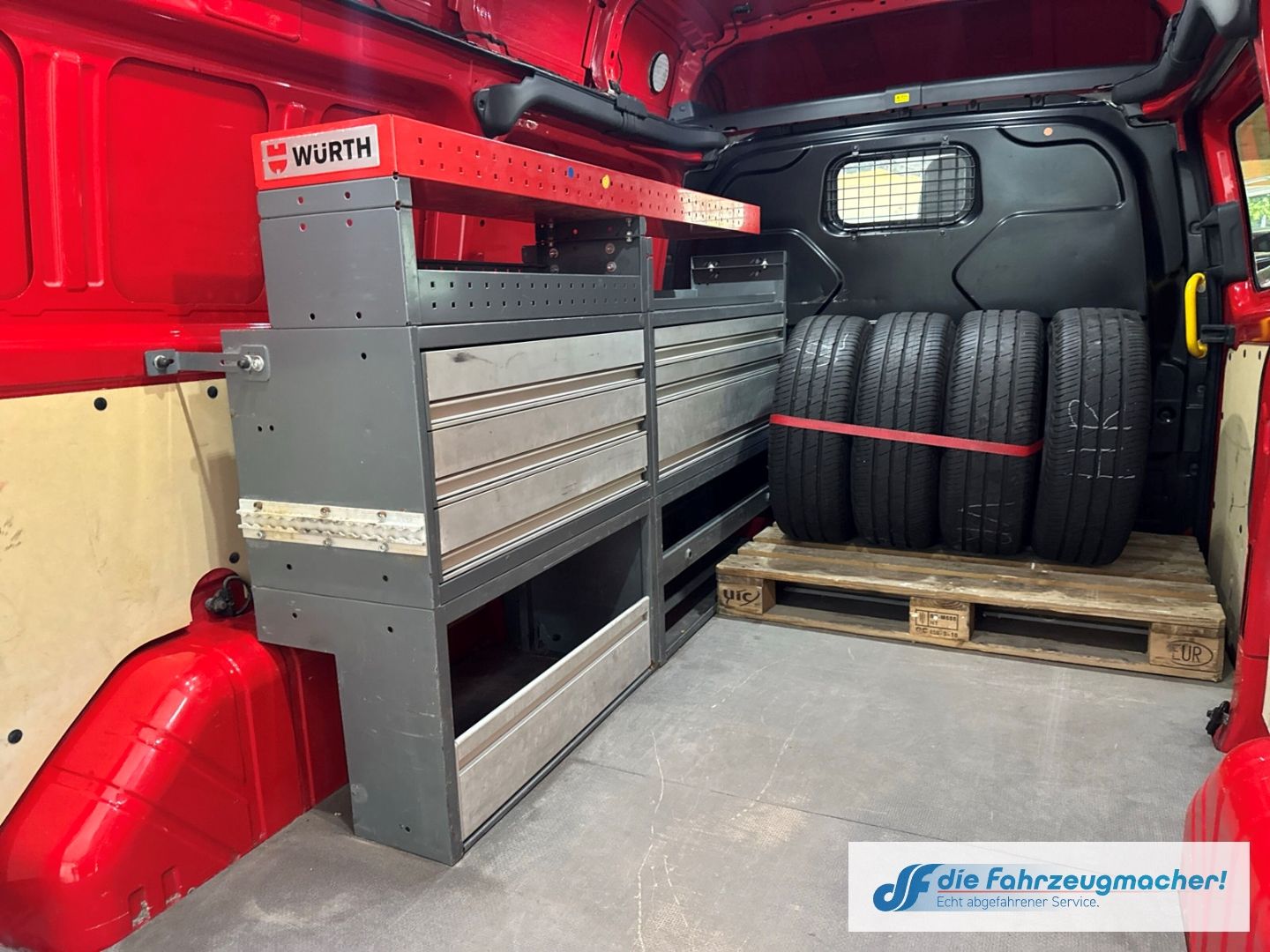 Fahrzeugabbildung Ford Transit Custom Kasten 340 L2 Trend 2.0 TDCi Navi