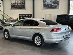 VW Passat - Ansicht 3