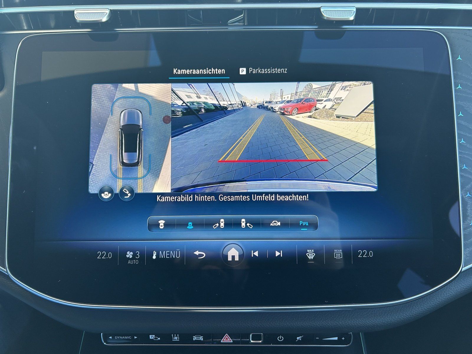 Fahrzeugabbildung Mercedes-Benz E 220 d T AMG Shzg PANO Burmester AHK Sitzklima