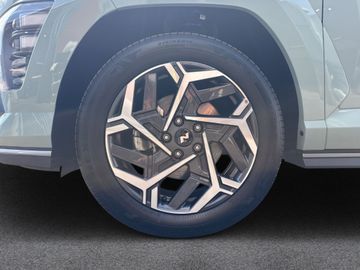 Hyundai KONA - 11