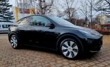 Tesla Model Y RWD, 220kW, Anhängerkupplung - schwarze Tesla Model Y