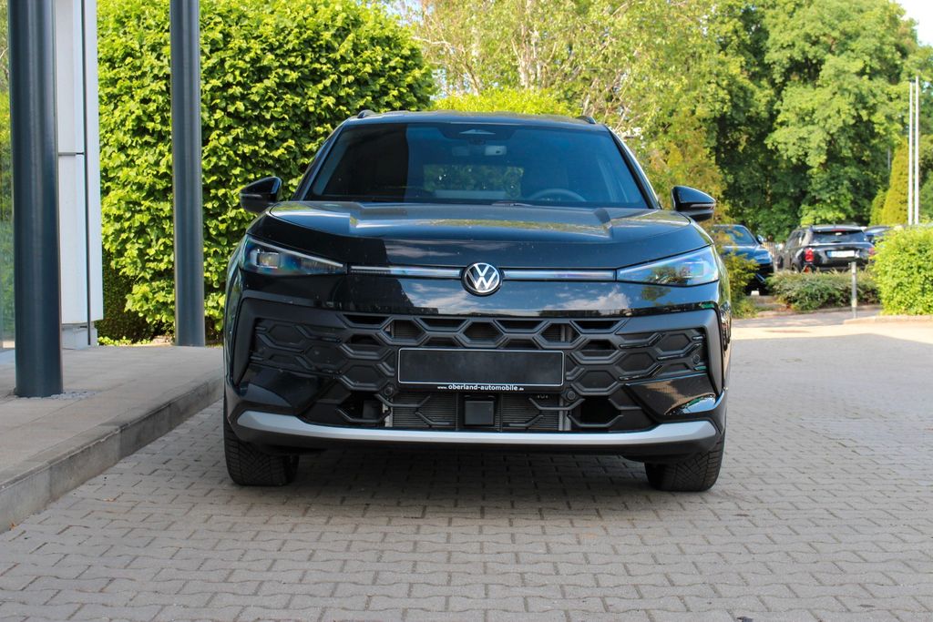 VW T-Roc 1.5 Black Style / DISCOVER/ 18"/ CARPLAY VW T-Roc 1.5 Black Style / DISCOVER/ 18"/ CARPLAY