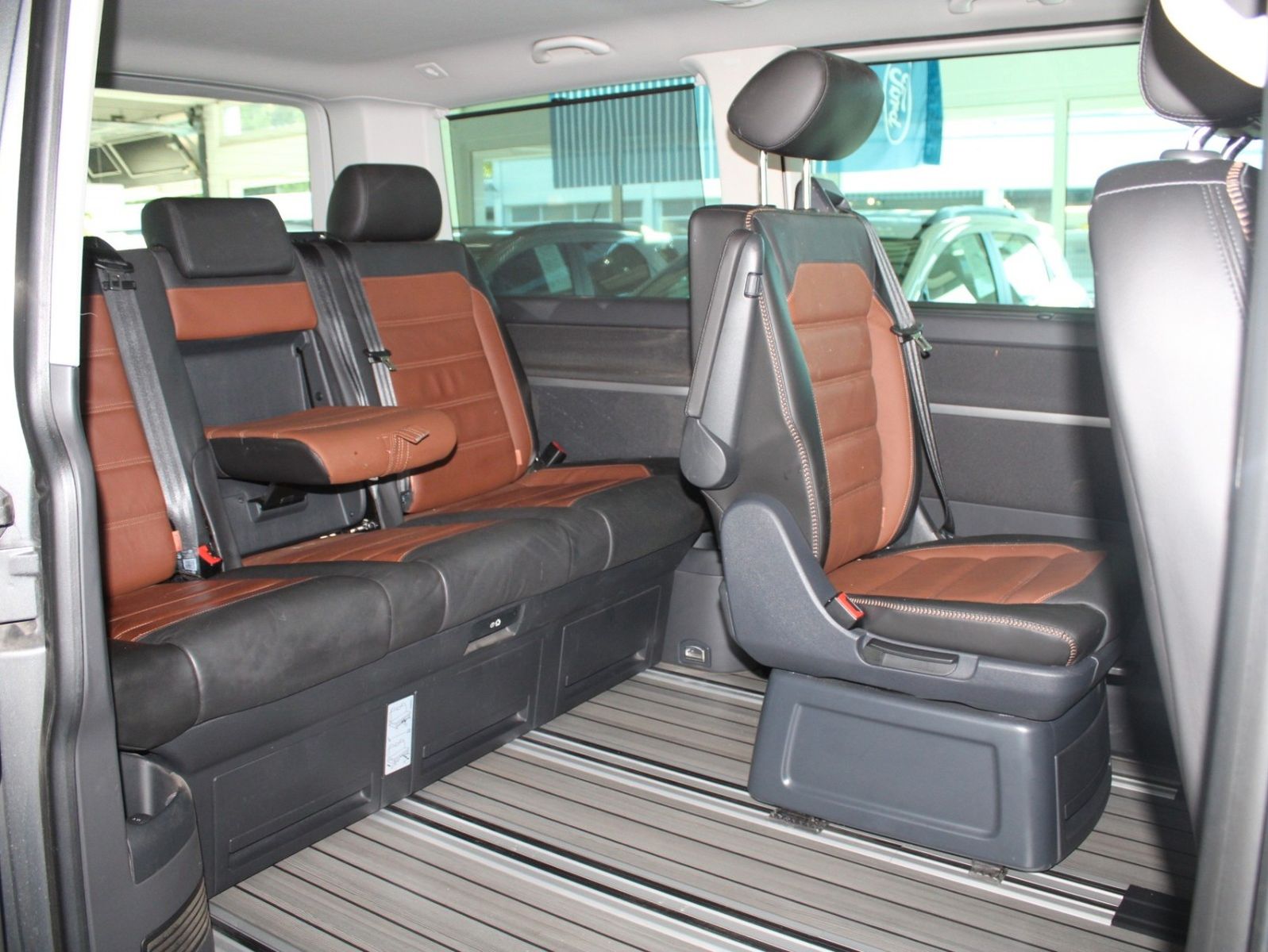 Fahrzeugabbildung Volkswagen T6 Multivan DSG Panamericana 4Motion AHK STDHZ
