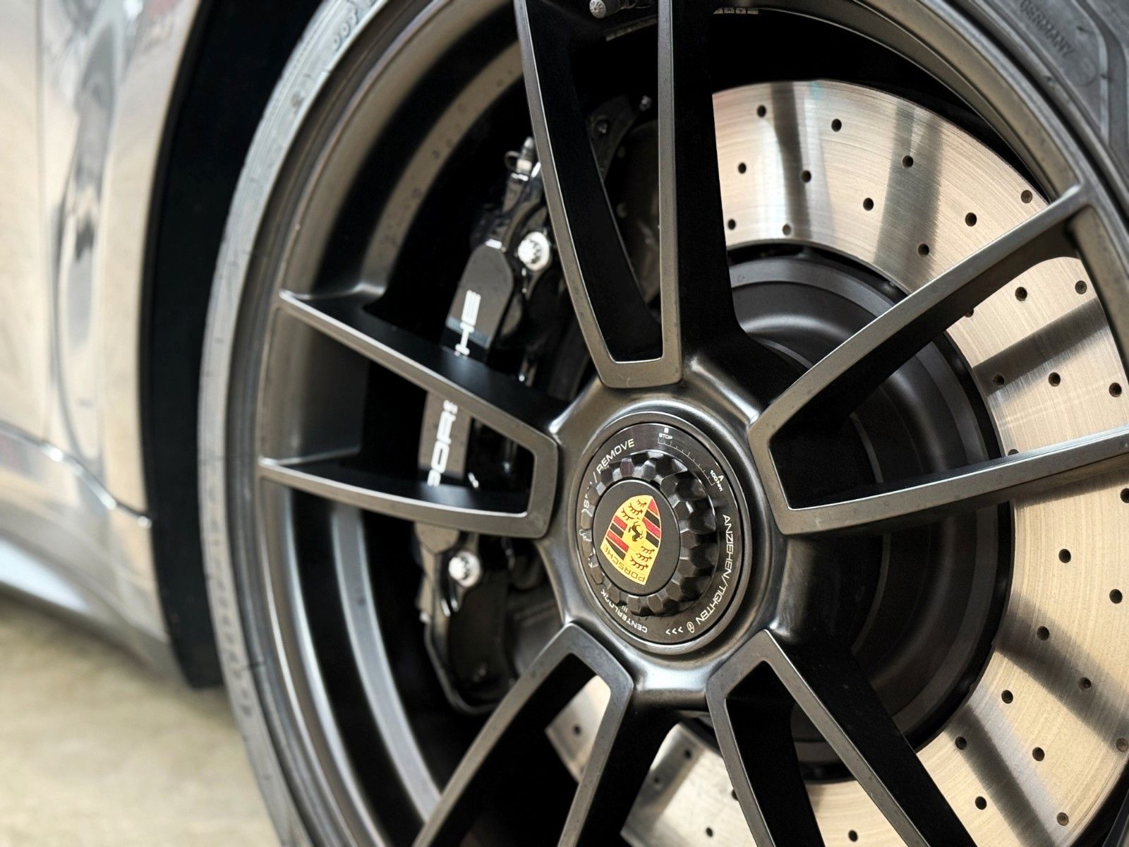 Fahrzeugabbildung Porsche 992 4 GTS