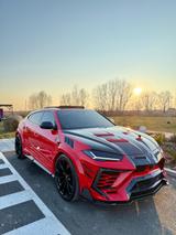 Lamborghini Urus Mansory Venatus  - rote Lamborghini Urus