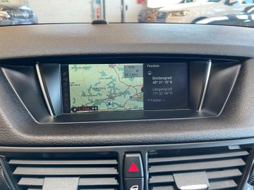 BMW X1 18 d xDrive *PANO*NAVI*PDC*AHK*TEMPOMAT*SHZ*