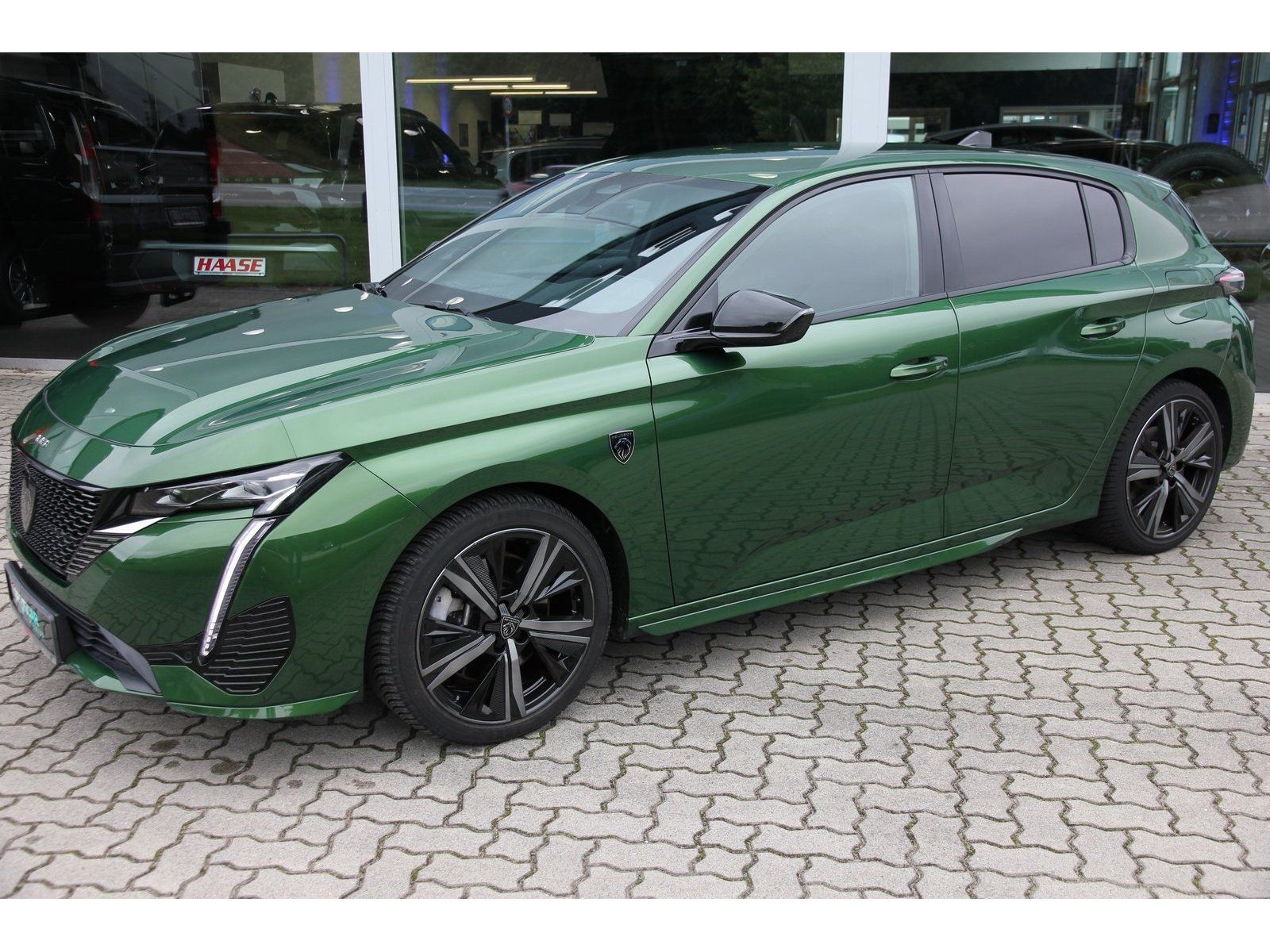 Peugeot 308 GT Pack Hybrid 180 e-EAT8 Focal 360° Matrix