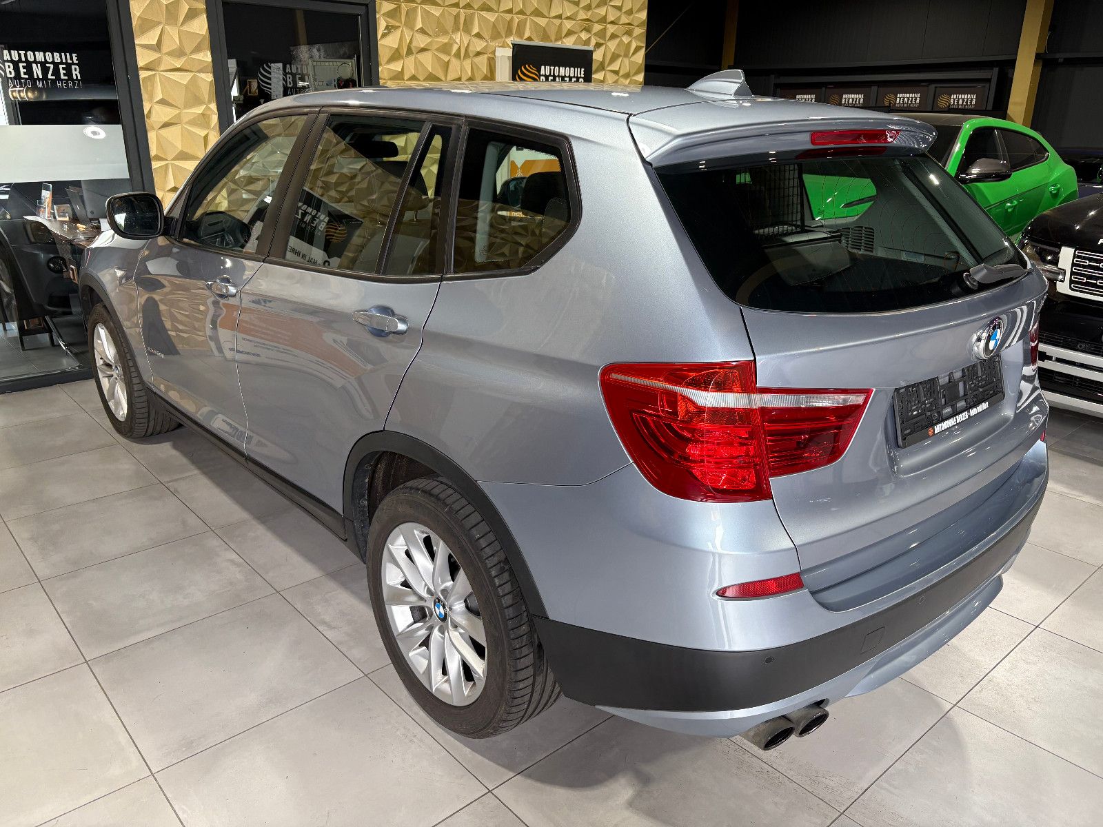 Fahrzeugabbildung BMW X3 xDrive 30 d/TEMPOMAT/SHZ/PDC/KLIMA/VOLLEDER