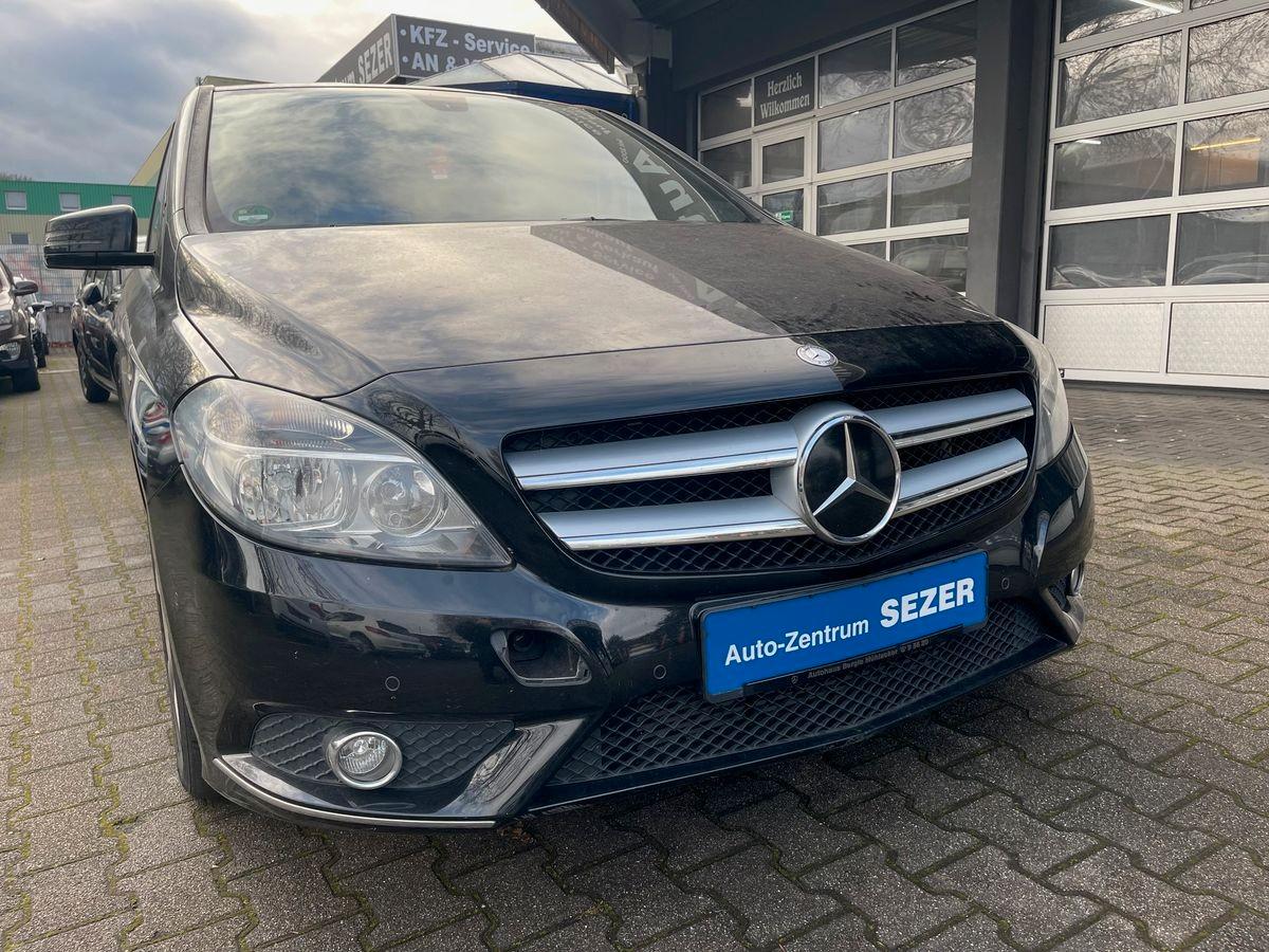 Mercedes-Benz B 180 BlueEFFICIENCY*LEDER*NAVIGATION*PDC*LM 17"