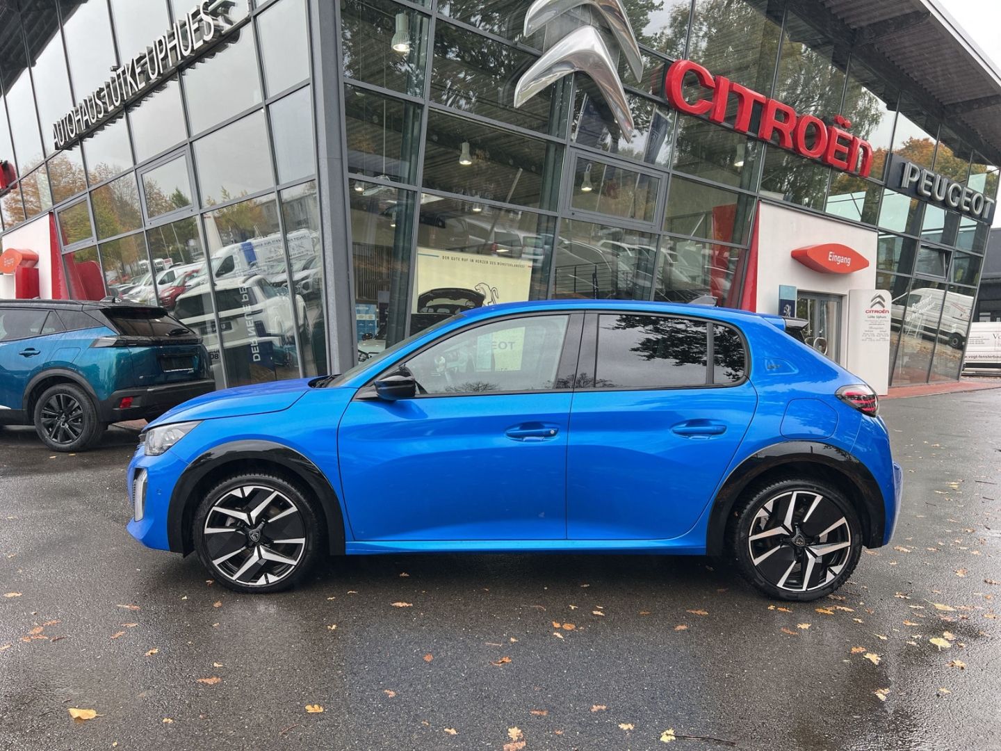 Fahrzeugabbildung Peugeot 208 GT PureTech 100 Navi 360 Kamera DAB SHZ ACC