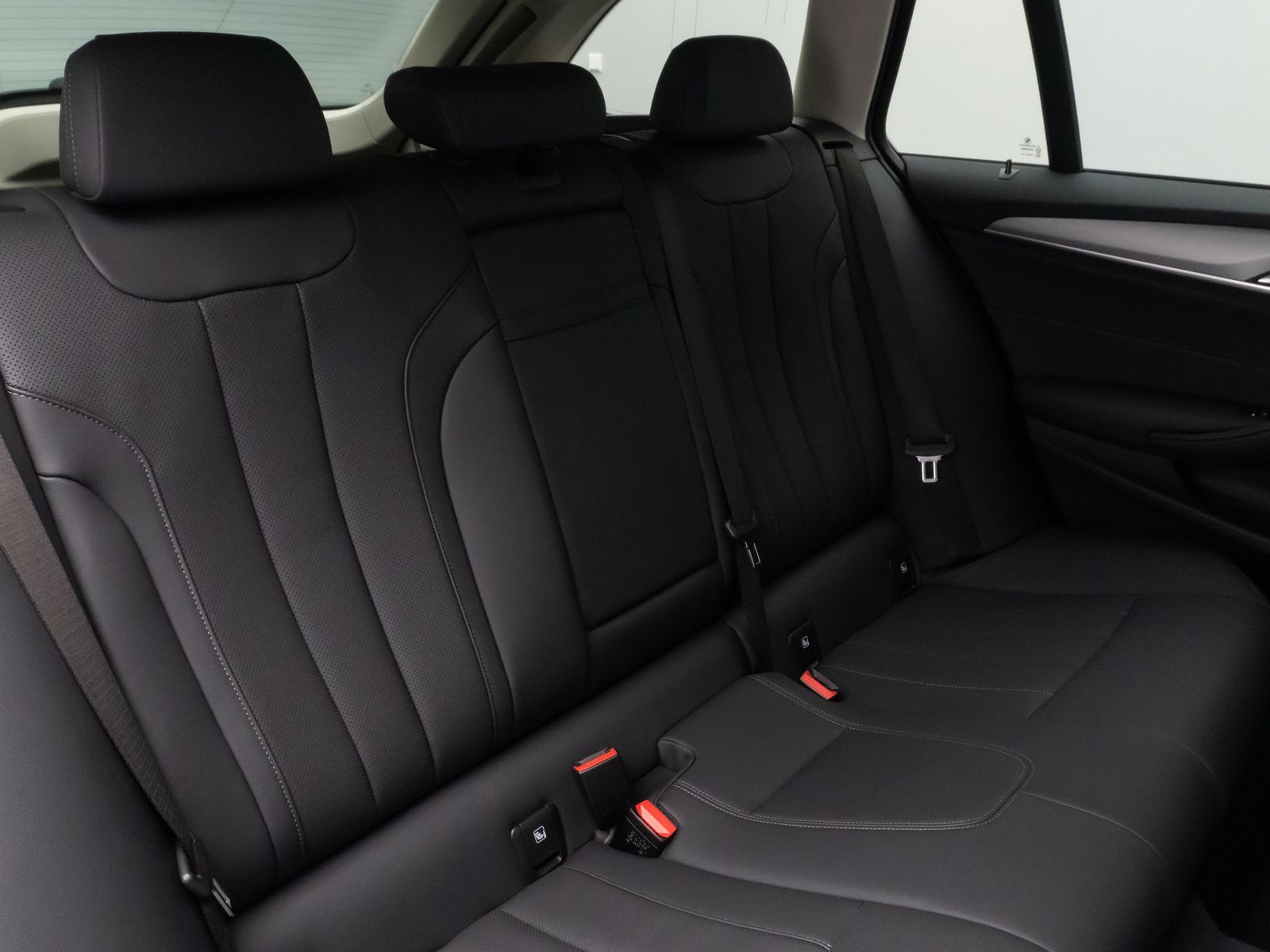 Fahrzeugabbildung BMW 530i Kamera DAB CockPitPro Leder Alarm LED