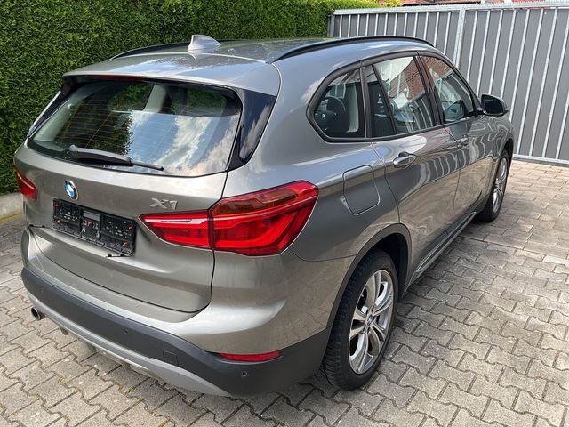 BMW X1 sDrive18i Sport Line