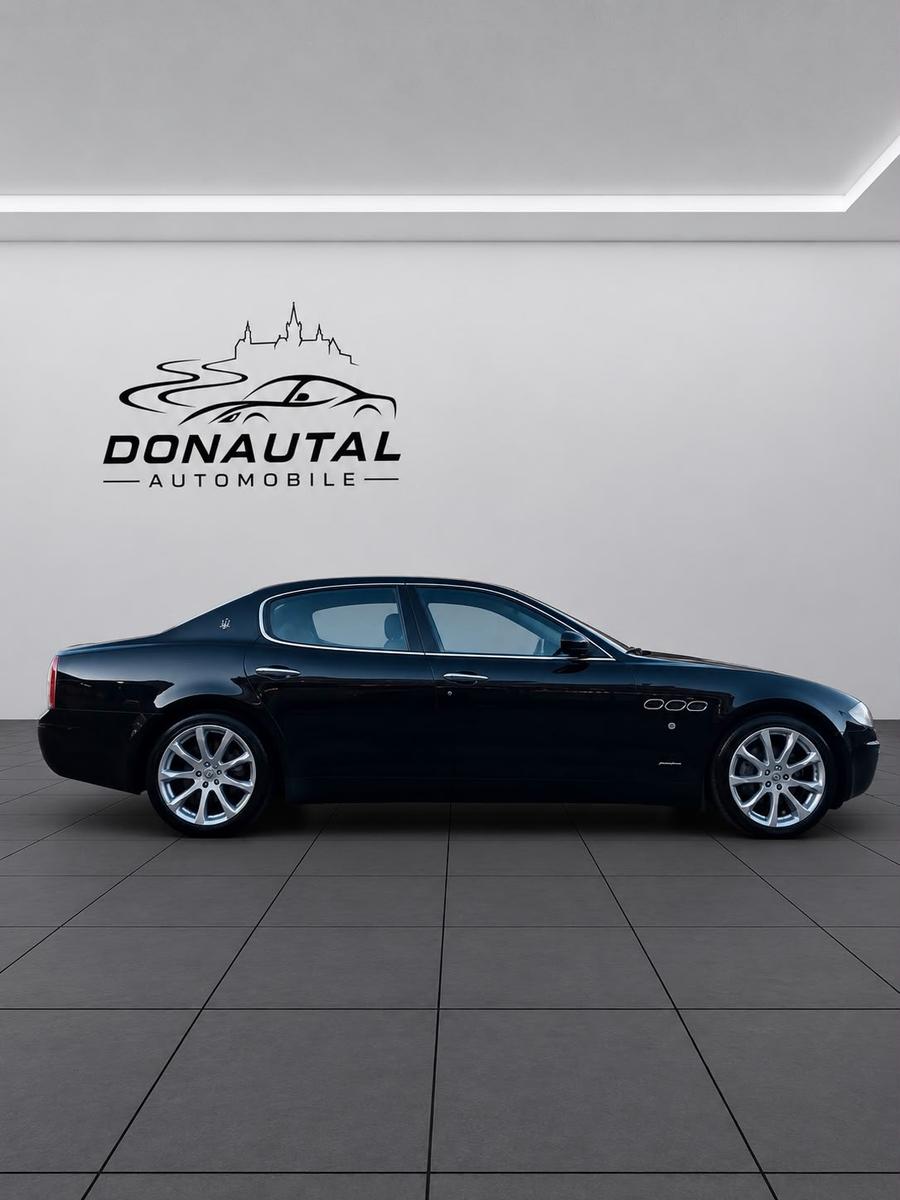 Maserati Quattroporte 4.2 V8 400 ch • BVA • Cuir • Toit ouvrant
