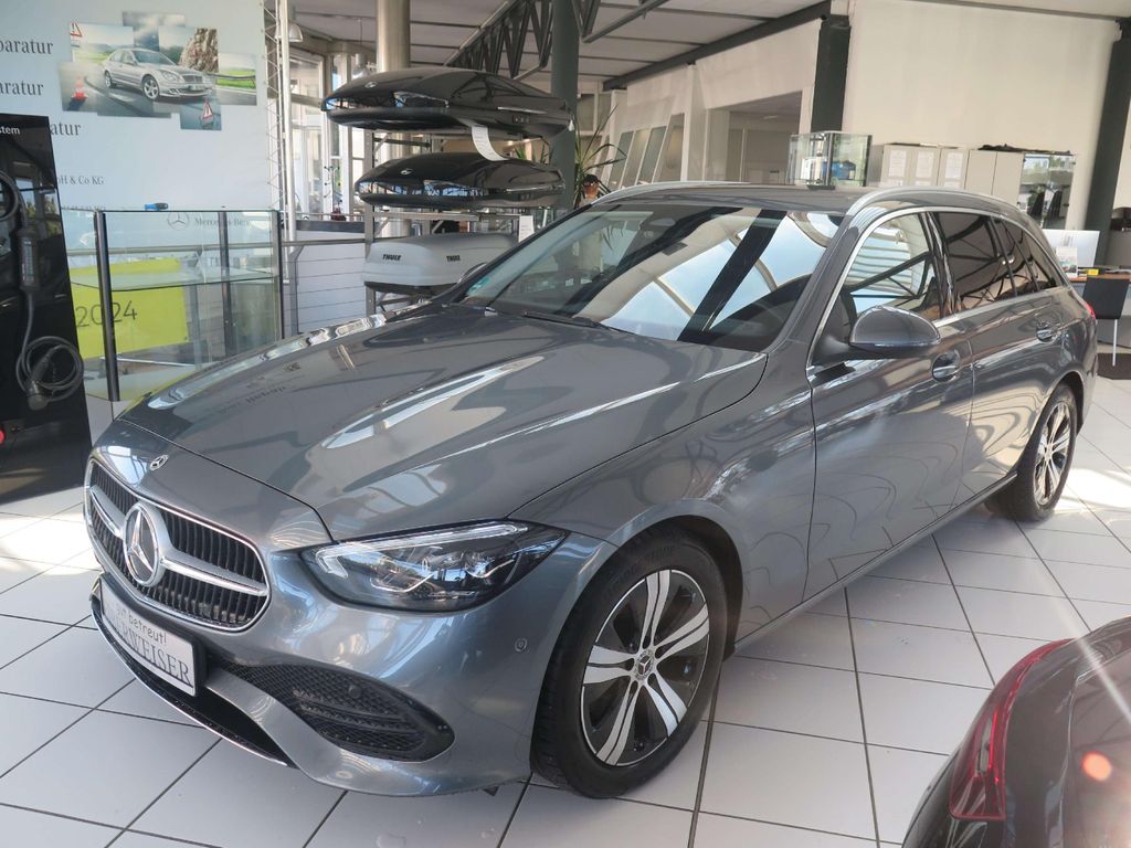 Mercedes-Benz C 220