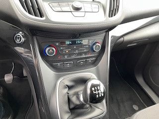 Ford Kuga - 12