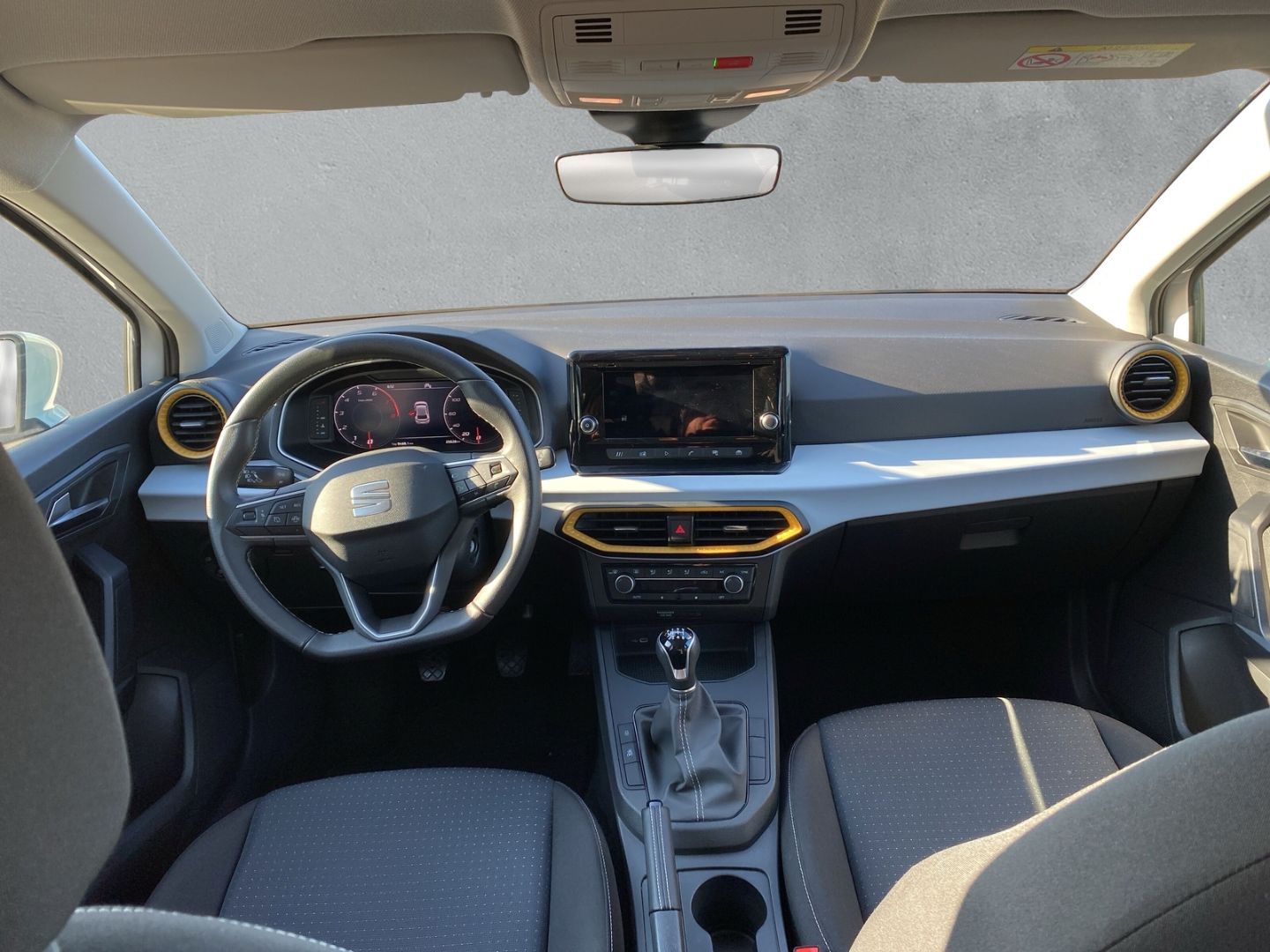 Fahrzeugabbildung SEAT Ibiza Style Edition*SHZ*Full-Link*PDC-vo+hi*