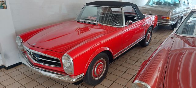 Mercedes-Benz 230 SL  Pagode