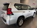 Toyota Land Cruiser 2.8 D-4D Automatik/Navi/PDC - Toyota Land Cruiser Gebrauchtwagen