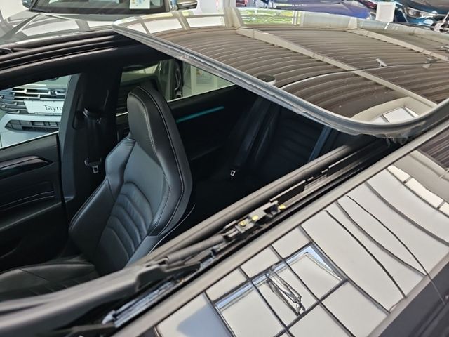 Fahrzeugabbildung Volkswagen Arteon Shooting Br. 2.0 TDI 4M DSG R-Line LEDER
