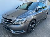 Mercedes-Benz B 200 CDI Automatik Panorama Leder