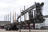 Andere Diebolt Holztransporter Multi Chassis mit Kran