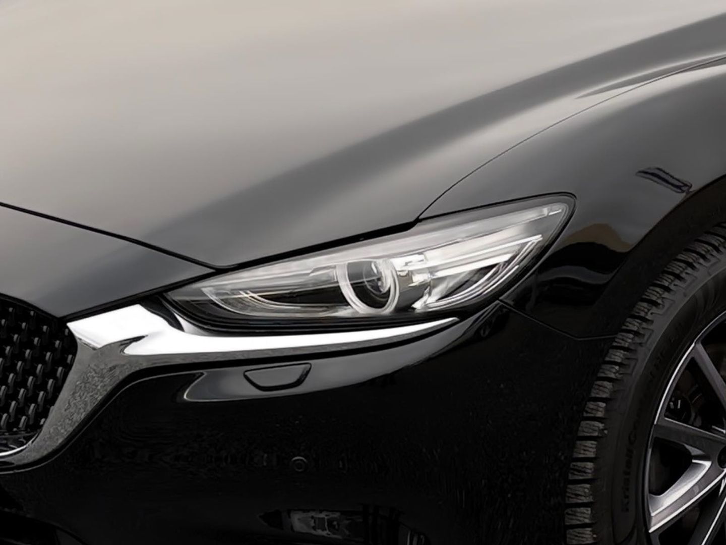 Fahrzeugabbildung Mazda 6 Kombi Sports-Line 2.5 Allwetterreifen HU/AU